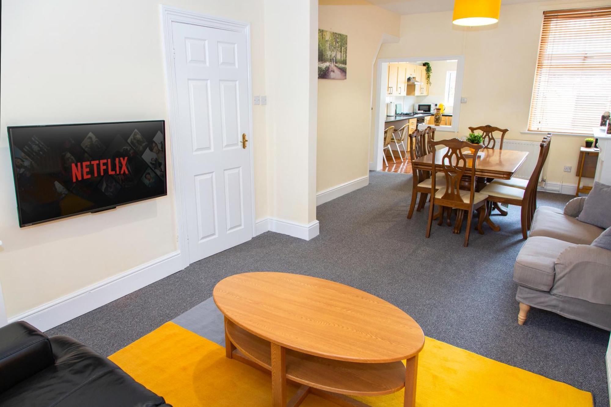 Newly Launched 3 Bedroom House With Free Parking Litherland エクステリア 写真