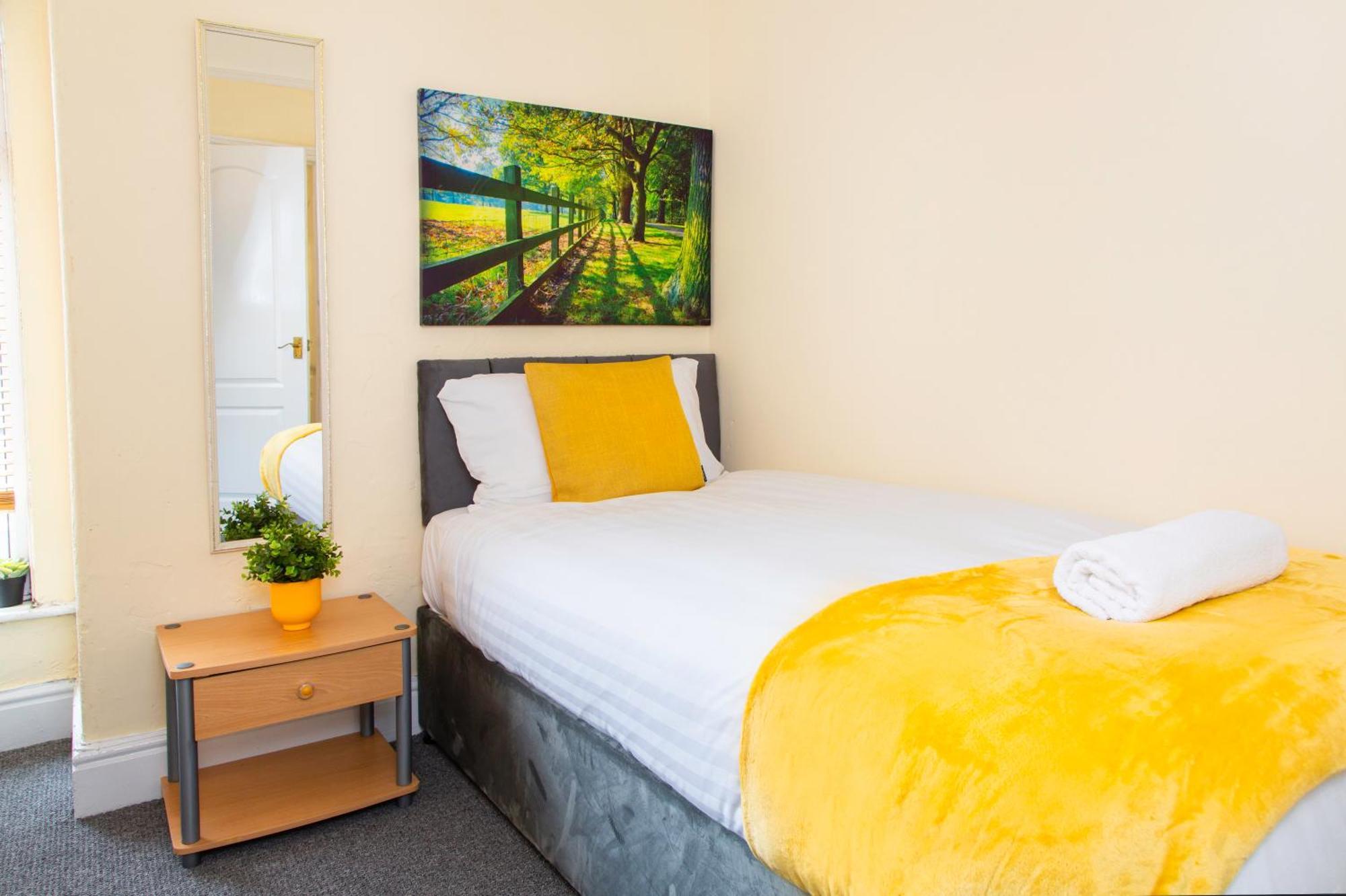 Newly Launched 3 Bedroom House With Free Parking Litherland エクステリア 写真