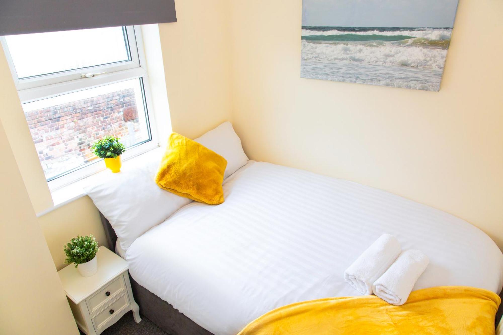 Newly Launched 3 Bedroom House With Free Parking Litherland エクステリア 写真