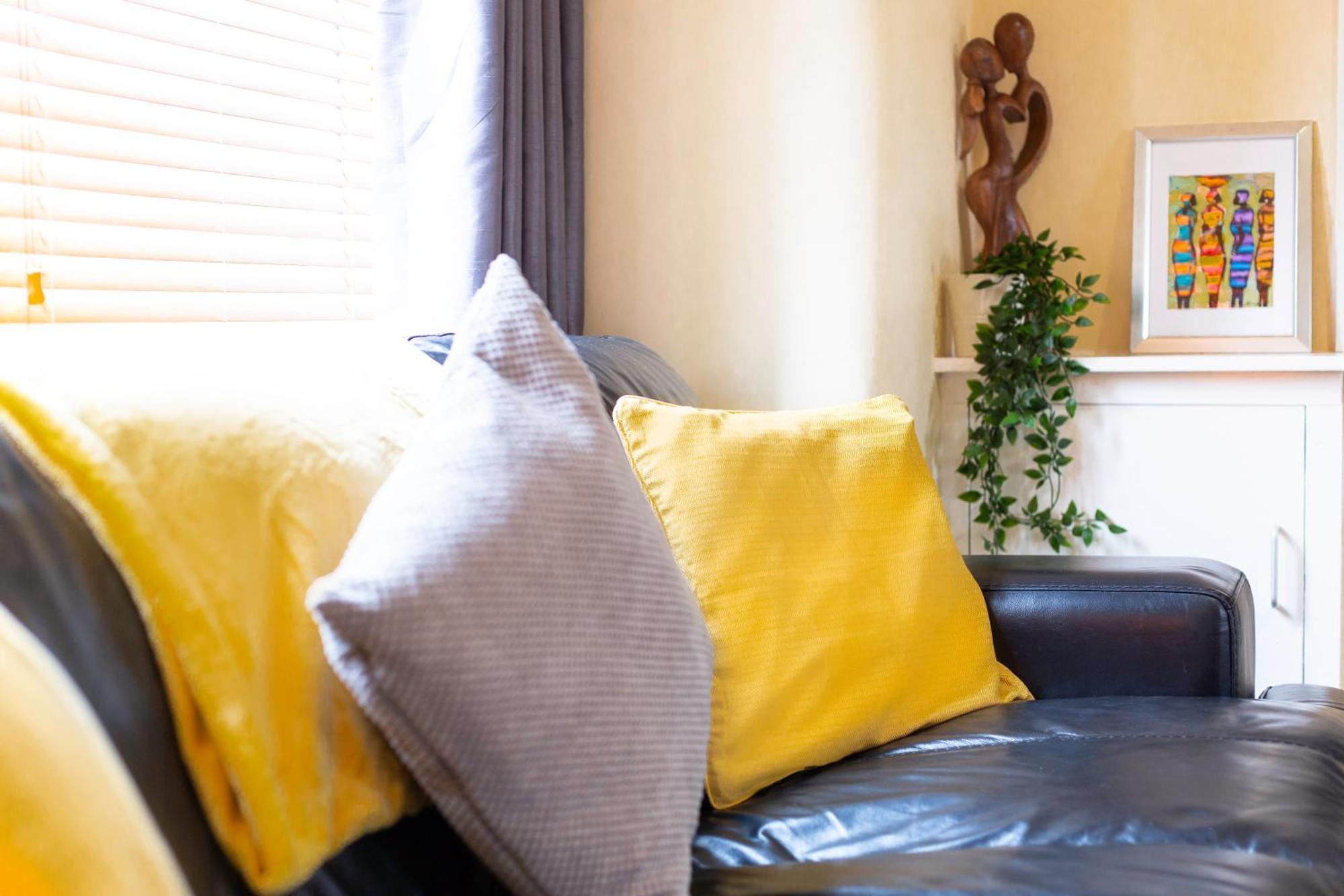 Newly Launched 3 Bedroom House With Free Parking Litherland エクステリア 写真