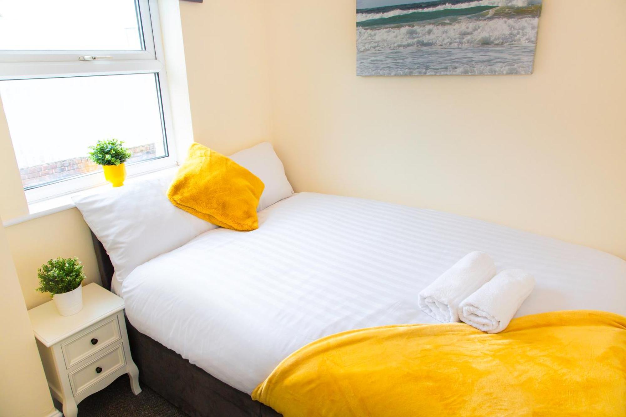 Newly Launched 3 Bedroom House With Free Parking Litherland エクステリア 写真